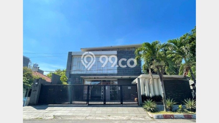 Rumah Mewah Siap Huni LT 423m2 di Gayungan, Surabaya Rumah Mewah Siap Huni LT 423m2 di Gayungan, Surabaya