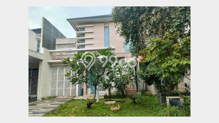 For Sale! Premium House LT 180m2 Desain Modern di Pakuwon Indah For Sale! Premium House LT 180m2 Desain Modern di Pakuwon Indah