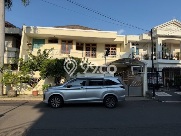 Dijual Rumah Luas Elegan Dengan View Cantik di Pluit, Jakarta Utara Dijual Rumah Luas Elegan Dengan View Cantik di Pluit, Jakarta Utara