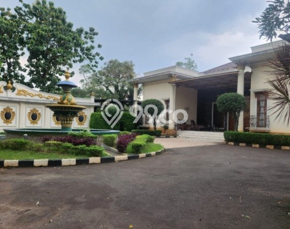 Dijual Rumah Mewah Megah Dengan View Cantik di Ragunan, Jakarta Selatan Dijual Rumah Mewah Megah Dengan View Cantik di Ragunan, Jakarta Selatan