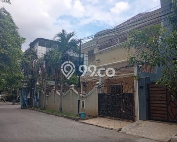 Rumah Eksklusif Siap Huni LT 256m2 di Tanjung Priok, Jakarta Utara Rumah Eksklusif Siap Huni LT 256m2 di Tanjung Priok, Jakarta Utara