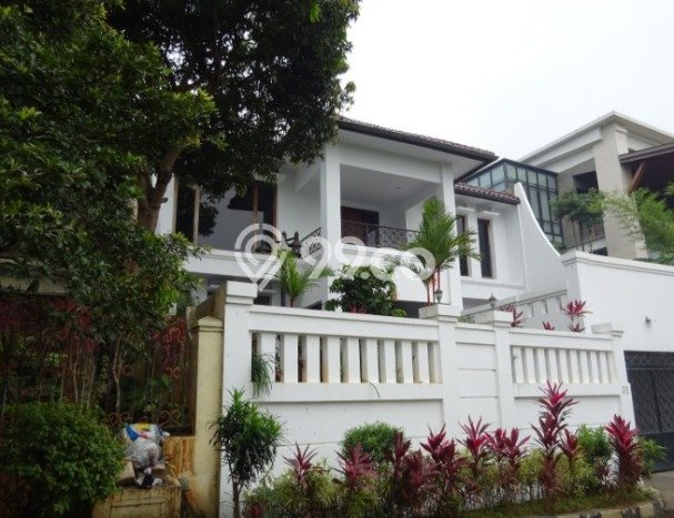 Rumah Elit Modern Tanpa Renovasi di Lebak Bulus Jakarta Selatan Rumah Elit Modern Tanpa Renovasi di Lebak Bulus Jakarta Selatan