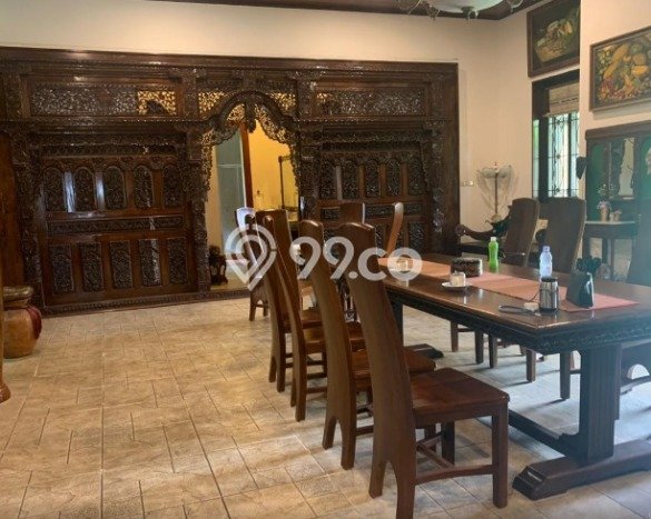 Ready to Use! Luxury House LT 3693m2 Desain Elegan di Sukamaju Ready to Use! Luxury House LT 3693m2 Desain Elegan di Sukamaju