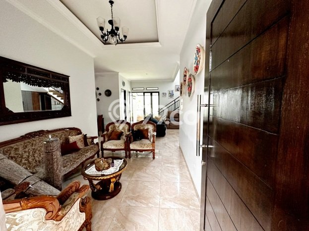 For Sale! Luxury House LT 200m2 Desain Modern di BSD Kencana Loka For Sale! Luxury House LT 200m2 Desain Modern di BSD Kencana Loka