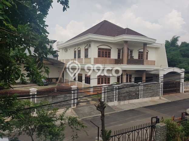Rumah Elit LB 249m2 Siap Huni Desain Elegan di Cibubur, Depok Rumah Elit LB 249m2 Siap Huni Desain Elegan di Cibubur, Depok