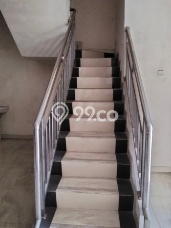 Ready to Use! Premium House LT 200m2 Desain Modern di Depok II Ready to Use! Premium House LT 200m2 Desain Modern di Depok II