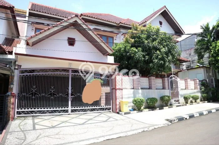 Dijual Rumah Mewah Megah Dengan View Eksklusif di Depok II, Depok Dijual Rumah Mewah Megah Dengan View Eksklusif di Depok II, Depok