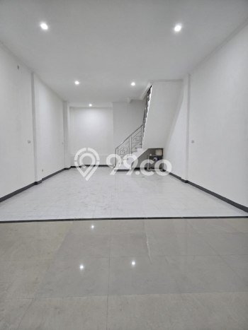 Ruko Komersial Disewakan di Cibinong Bogor Luas 150m2 Ruko Komersial Disewakan di Cibinong Bogor Luas 150m2
