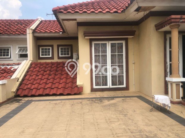Jual Rumah Luas Megah Dengan View Cantik di Cibubur, Depok Jual Rumah Luas Megah Dengan View Cantik di Cibubur, Depok