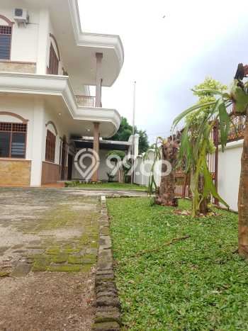 Rumah Elit LB 249m2 Siap Huni Desain Elegan di Cibubur, Depok Rumah Elit LB 249m2 Siap Huni Desain Elegan di Cibubur, Depok