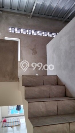 LOKASI PREMIUM! Ruko Area Bisnis di Cilodong, Luas 120m2m², Siap Bisnis LOKASI PREMIUM! Ruko Area Bisnis di Cilodong, Luas 120m2m², Siap Bisnis