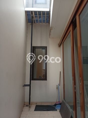 Rumah Mewah Dijual LT 140m2 di Ciputat, Tangerang Selatan Rumah Mewah Dijual LT 140m2 di Ciputat, Tangerang Selatan
