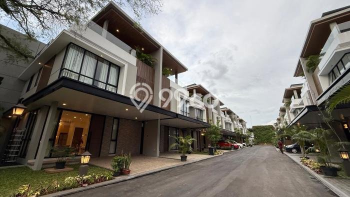 Jual Rumah Mewah Elegan Dengan View Eksklusif di Cirendeu, Jakarta Selatan Jual Rumah Mewah Elegan Dengan View Eksklusif di Cirendeu, Jakarta Selatan