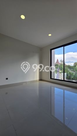 Jual Rumah Bagus Siap Huni LB 80m2 di Kebayoran Baru, Jakarta Selatan Jual Rumah Bagus Siap Huni LB 80m2 di Kebayoran Baru, Jakarta Selatan