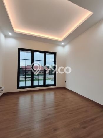Rumah Luas Asri 3 KT Siap Huni di Sudirman Jakarta Selatan Rumah Luas Asri 3 KT Siap Huni di Sudirman Jakarta Selatan