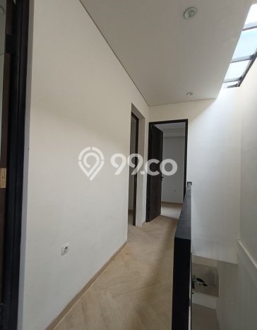 Dijual Cepat Rumah Favorit Siap Huni LB 80m2 di Mulyorejo, Surabaya Dijual Cepat Rumah Favorit Siap Huni LB 80m2 di Mulyorejo, Surabaya