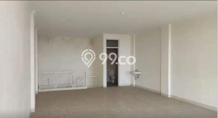 FOR RENT! Ruko di Gununganyar Cocok untuk Bisnis 210m2 FOR RENT! Ruko di Gununganyar Cocok untuk Bisnis 210m2