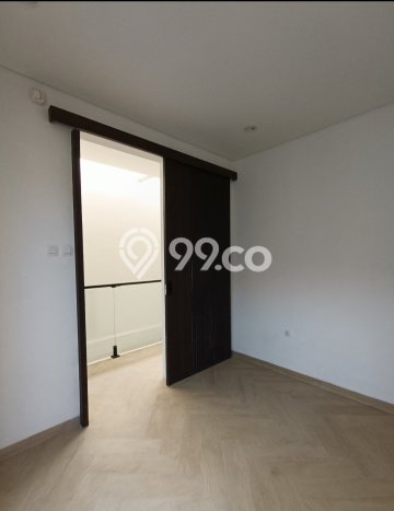 Dijual Cepat Rumah Favorit Siap Huni LB 80m2 di Mulyorejo, Surabaya Dijual Cepat Rumah Favorit Siap Huni LB 80m2 di Mulyorejo, Surabaya