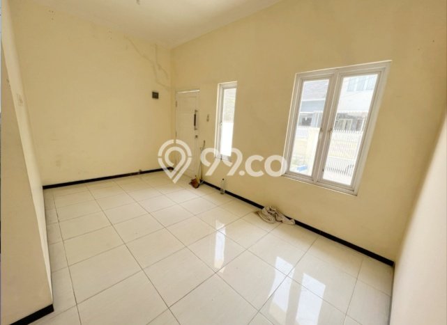 Lokasi terbaik! Rumah siap pakai disewakan di Tambaksari LB 100m2 Lokasi terbaik! Rumah siap pakai disewakan di Tambaksari LB 100m2