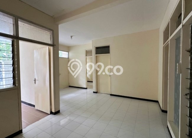 Rumah Strategis Minimalis Lb 140m2 di Rungkut, Surabaya Rumah Strategis Minimalis Lb 140m2 di Rungkut, Surabaya