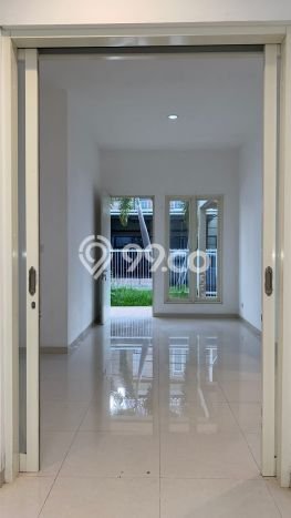 Lokasi terbaik! Rumah siap pakai dikontrakkan di Sidoarjo LB 100m2 Lokasi terbaik! Rumah siap pakai dikontrakkan di Sidoarjo LB 100m2