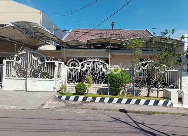 Rumah Eksklusif Dijual LT 300m2 di Sukolilo, Surabaya Rumah Eksklusif Dijual LT 300m2 di Sukolilo, Surabaya