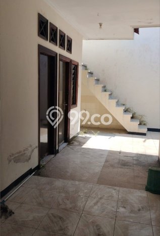 For Sale Rumah 3 Kamar Lokasi Ideal Bagus dan Strategis di Tambaksari For Sale Rumah 3 Kamar Lokasi Ideal Bagus dan Strategis di Tambaksari