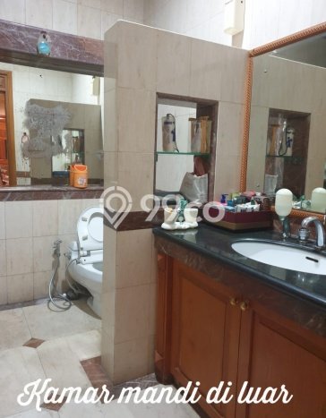 For Sale Rumah Mewah Exclusive di Sukolilo, Surabaya For Sale Rumah Mewah Exclusive di Sukolilo, Surabaya