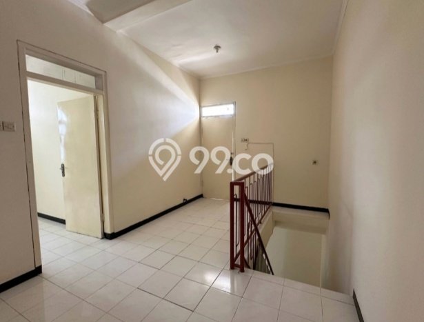 Rumah Strategis Minimalis Lb 140m2 di Rungkut, Surabaya Rumah Strategis Minimalis Lb 140m2 di Rungkut, Surabaya