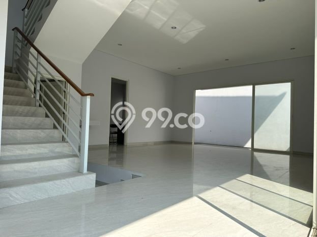 Dijual Rumah Mewah Exclusive di Sukolilo, Surabaya Dijual Rumah Mewah Exclusive di Sukolilo, Surabaya