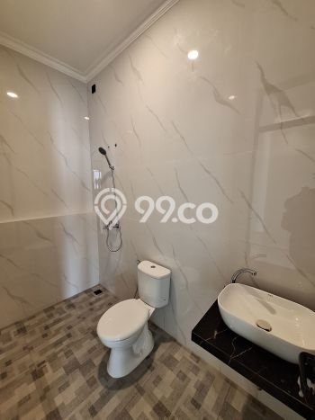 Rumah Luxury Modern Tanpa Renovasi di kertajaya Surabaya Rumah Luxury Modern Tanpa Renovasi di kertajaya Surabaya