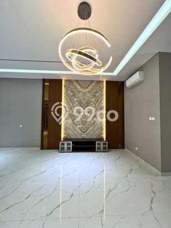 Rumah Mewah LB 309m2 Siap Huni Desain Elegan di Galaxy, Surabaya Rumah Mewah LB 309m2 Siap Huni Desain Elegan di Galaxy, Surabaya