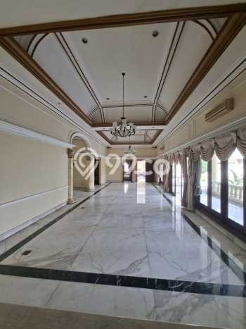 Rumah Elit Modern Tanpa Renovasi di Jemursari Surabaya Rumah Elit Modern Tanpa Renovasi di Jemursari Surabaya