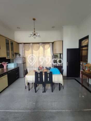 Siap Huni Rumah Mewah 4 Kamar di Gubeng Dekat ke Mana Saja Siap Huni Rumah Mewah 4 Kamar di Gubeng Dekat ke Mana Saja