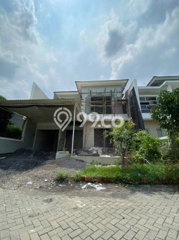 Rumah Mewah LB 384m2 Siap Pakai Desain Elegan di Citraland, Surabaya Rumah Mewah LB 384m2 Siap Pakai Desain Elegan di Citraland, Surabaya