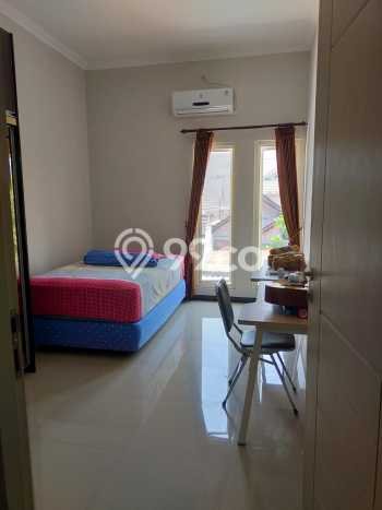 Dijual Hunian Rumah Nyaman 4 KT di Panjang Jiwo, Surabaya Dijual Hunian Rumah Nyaman 4 KT di Panjang Jiwo, Surabaya