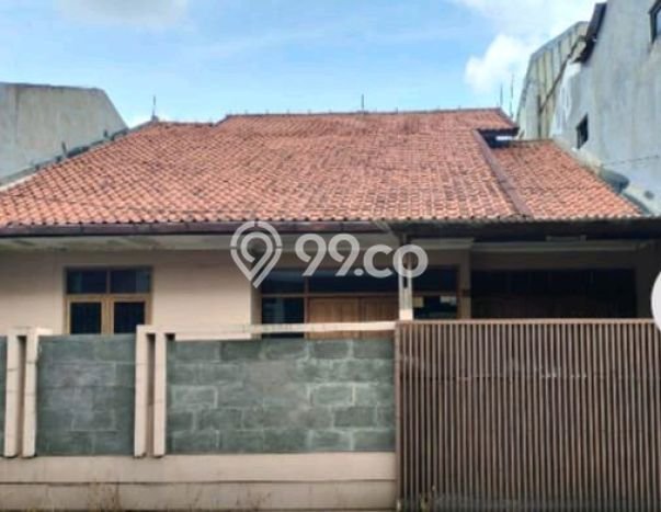 FEATURED! Rumah Nyaman di Regol, LT 213m2m² Bangunan 200m2m² FEATURED! Rumah Nyaman di Regol, LT 213m2m² Bangunan 200m2m²