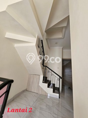 Ready to Use! Luxury House LT 144m2 Desain Modern di Gading Serpong Ready to Use! Luxury House LT 144m2 Desain Modern di Gading Serpong