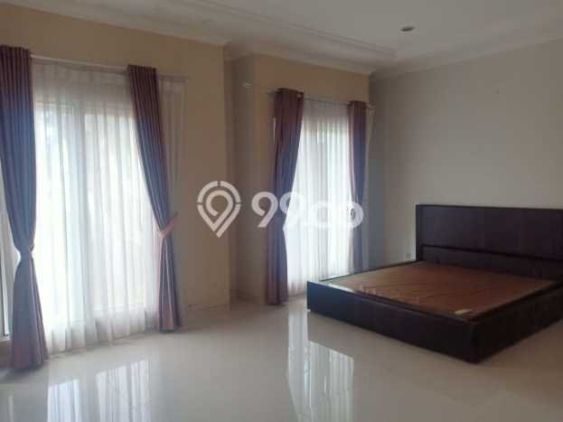 Rumah Elit Modern Tanpa Renovasi di Gading Serpong Tangerang Rumah Elit Modern Tanpa Renovasi di Gading Serpong Tangerang