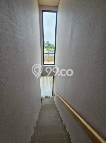 Jual Rumah Modern 5 KT di BSD City, Tangerang Jual Rumah Modern 5 KT di BSD City, Tangerang