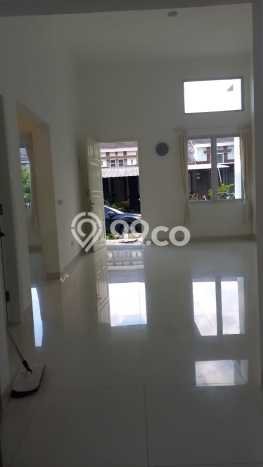 Hunian Cantik Minimalis Lb 100m2 di BSD, Tangerang Selatan Hunian Cantik Minimalis Lb 100m2 di BSD, Tangerang Selatan