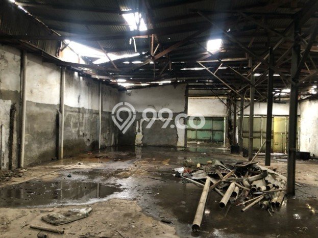 Area Ramai! Gudang Dijual di Cengkareng untuk Bisnis Luas Bangunan 300m2 Area Ramai! Gudang Dijual di Cengkareng untuk Bisnis Luas Bangunan 300m2