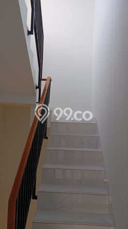 Dijual Hunian Rumah Nyaman 4 Kamar di BSD, Tangerang Dijual Hunian Rumah Nyaman 4 Kamar di BSD, Tangerang