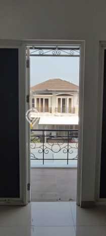 Jual Rumah Mewah Elegan Dengan View Cantik di Modernland, Tangerang Jual Rumah Mewah Elegan Dengan View Cantik di Modernland, Tangerang