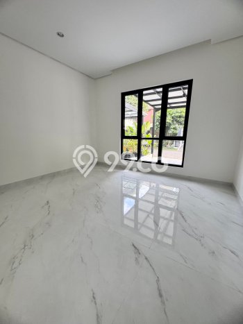 Jual Rumah Luas Megah Dengan View Cantik di BSD, Tangerang Jual Rumah Luas Megah Dengan View Cantik di BSD, Tangerang
