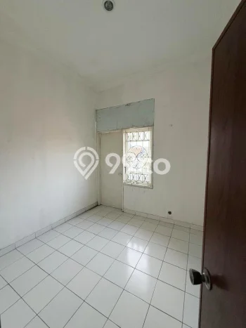 Rumah Kontrakan Tangerang Selatan LT 236m2 LB 133m2 Area Villa Melati Mas Rumah Kontrakan Tangerang Selatan LT 236m2 LB 133m2 Area Villa Melati Mas