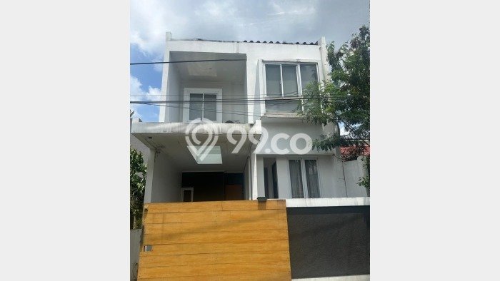 For Sale Rumah 4 Kamar Lokasi Strategis Bagus dan Strategis di BSD For Sale Rumah 4 Kamar Lokasi Strategis Bagus dan Strategis di BSD