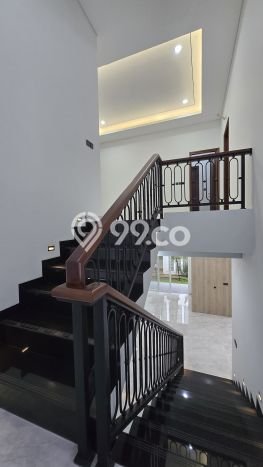 Dijual Rumah Premium dengan Fasilitas Sekitar Komplit di BSD, Tangerang Selatan Dijual Rumah Premium dengan Fasilitas Sekitar Komplit di BSD, Tangerang Selatan