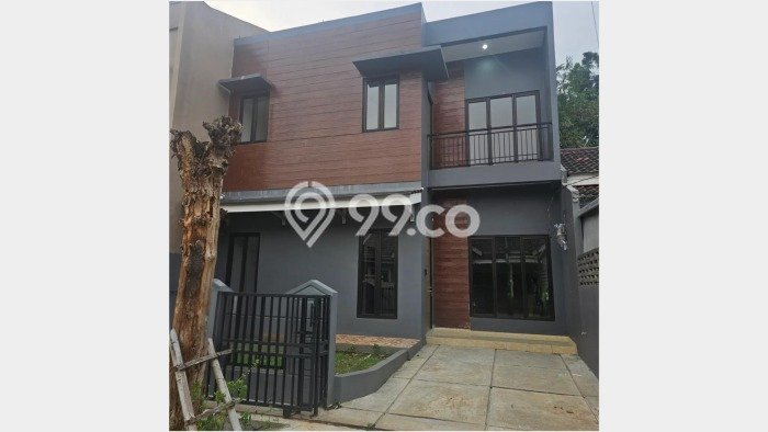 For Sale Rumah 4 Kamar Lokasi Strategis Nyaman dan Strategis di BSD For Sale Rumah 4 Kamar Lokasi Strategis Nyaman dan Strategis di BSD