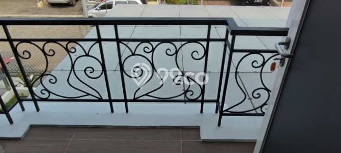 Jual Rumah Mewah Elegan Dengan View Cantik di Modernland, Tangerang Jual Rumah Mewah Elegan Dengan View Cantik di Modernland, Tangerang